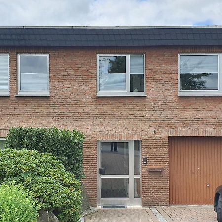 Ferienwohnungen Am Finkenweg 贝斯特维格 外观 照片