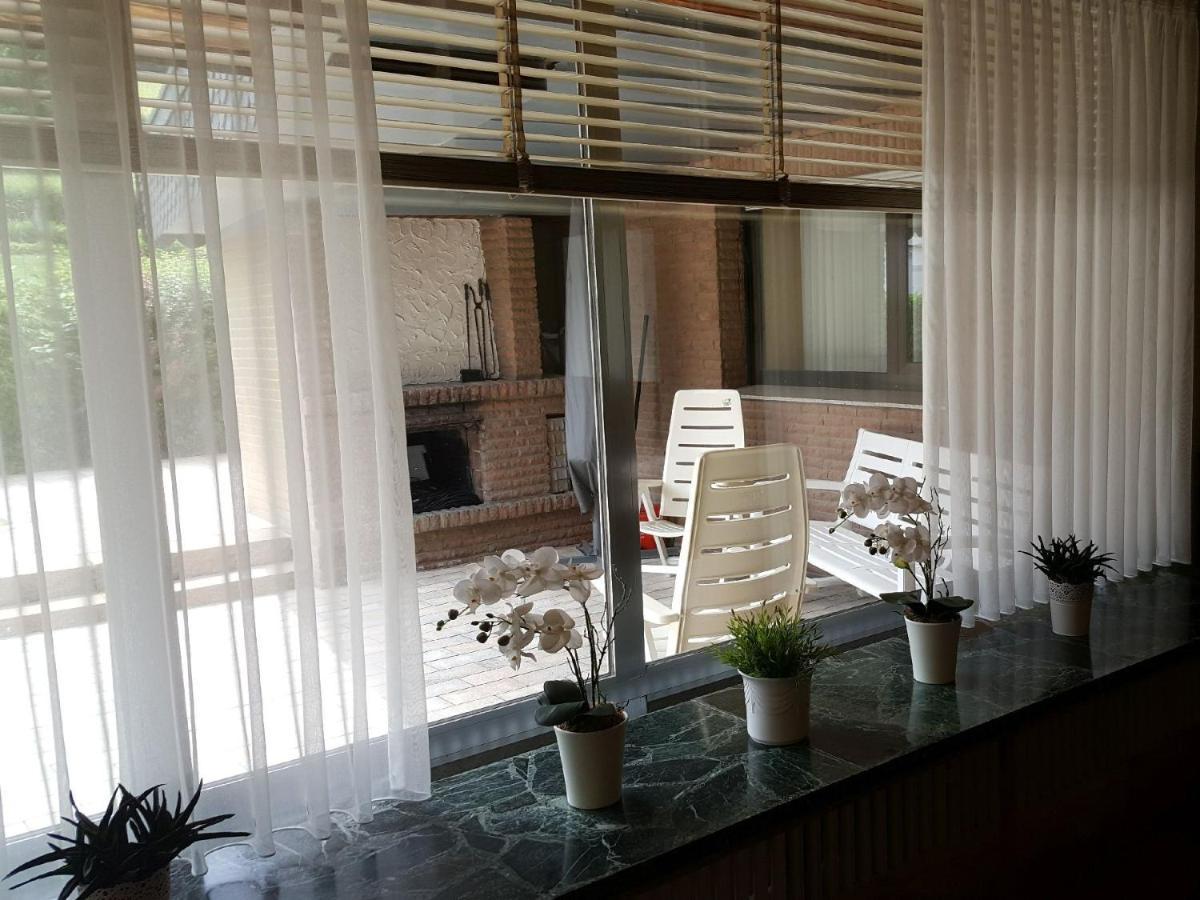 Ferienwohnungen Am Finkenweg 贝斯特维格 外观 照片
